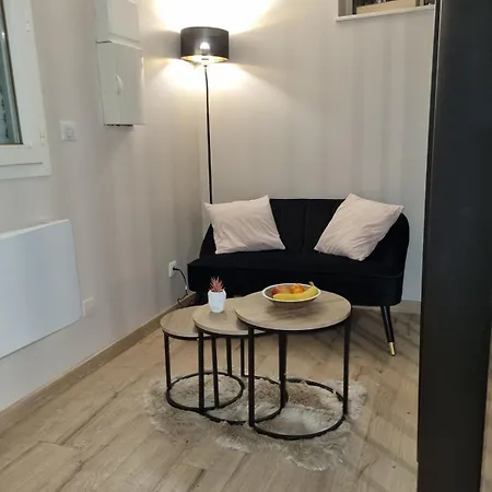 Le Nid Du Voyageur Apartment *